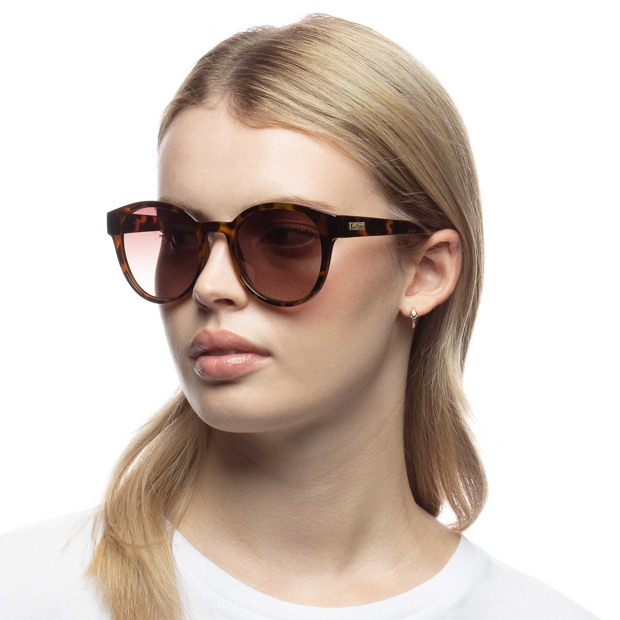Le Specs | Paramount | Milky Tort - Image 3