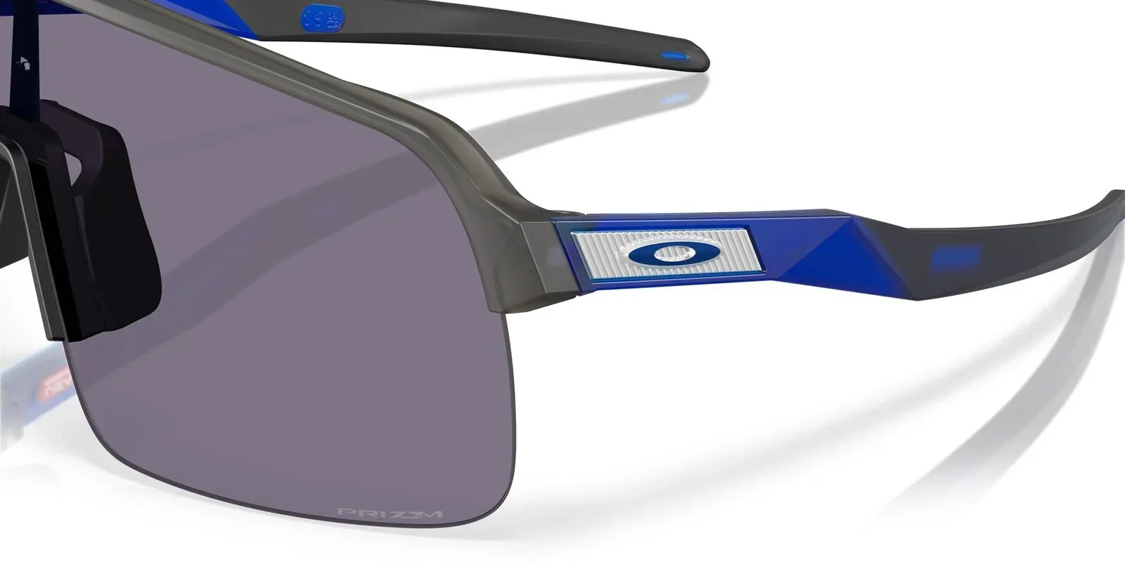 Oakley | 9463A Sutro Lite | Matte Grey Smoke - Image 6